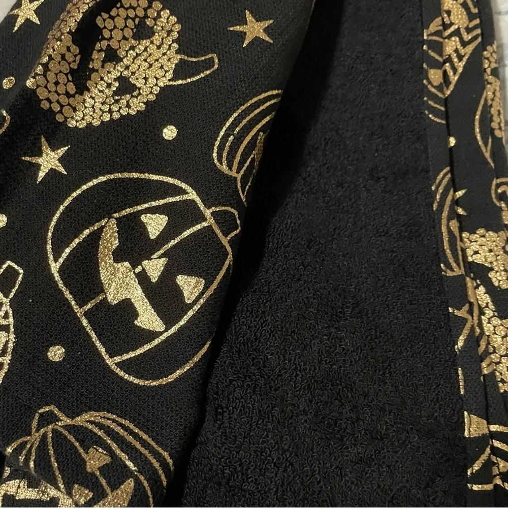 NWT Gramercy Studio Black and Gold Pumpkin Towel Set of 2